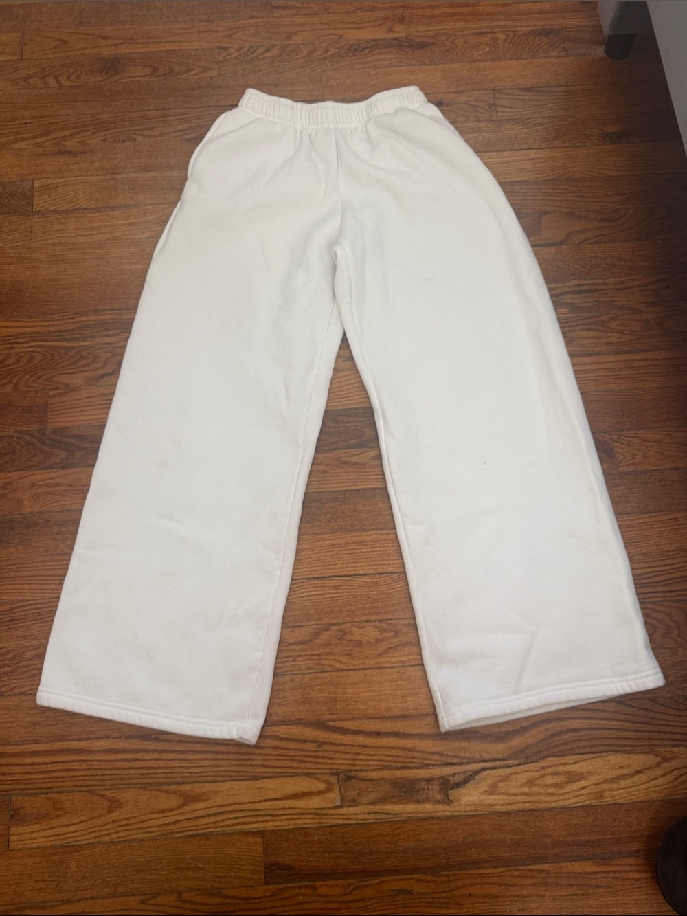 Edikted White Wide-Leg Fleece Sweatpants